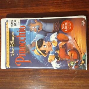 Old collectible Walt Disney VHS tapes Pinocchio 60th anniversary edition new